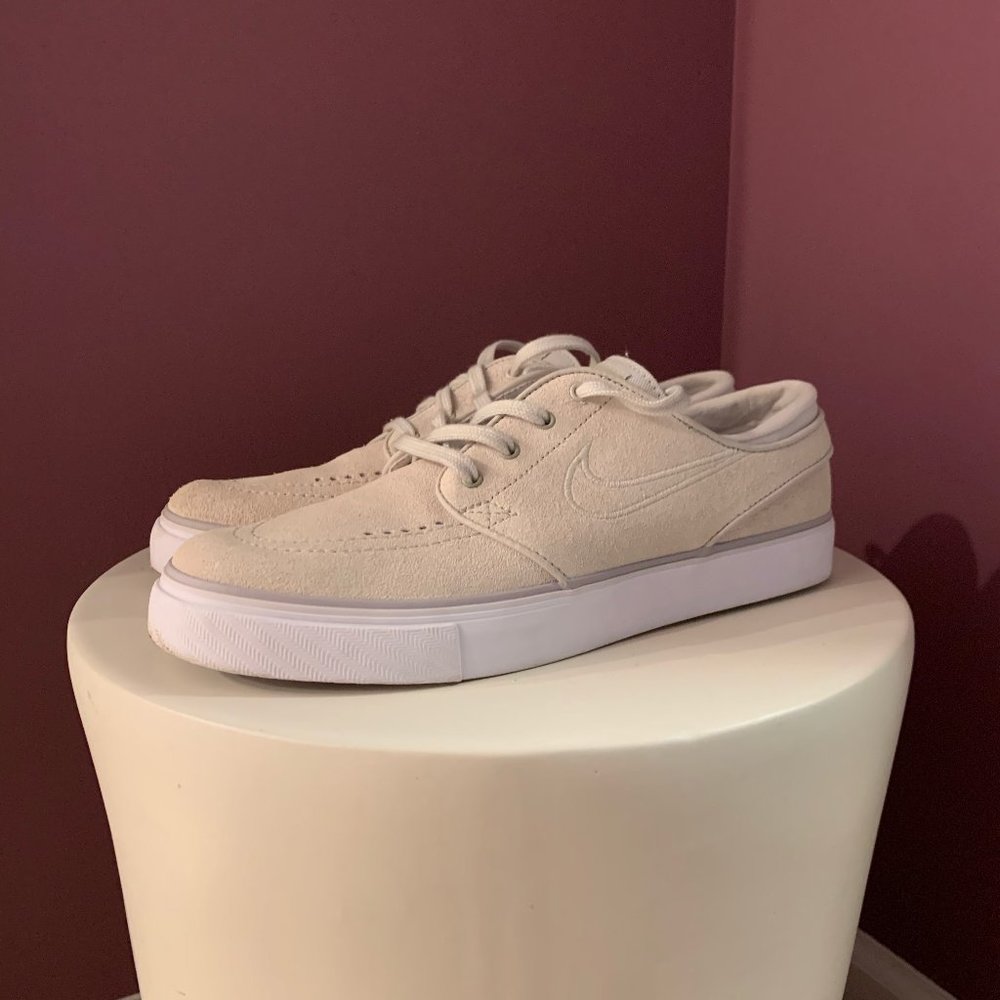 Nike SB Zoom Cream Suede Sneakers